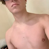 Slika avatara modela Victor01511