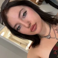 cherrybratz's Profile Pic