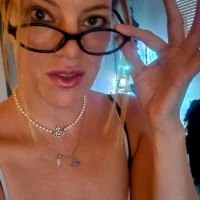 Naughty_Nurse_Sally's Avatar Pic