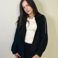 CateBench's Profile Pic