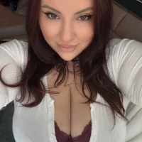CurvyKimmy1's Profile Pic