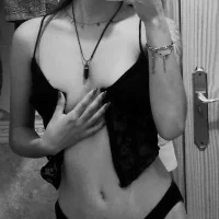 skinnyxy29's Profile Pic