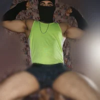Single_Horny_Boy123