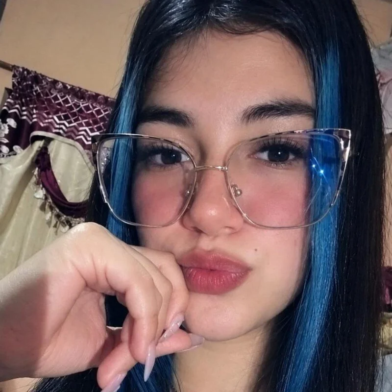 Riley_Doll profile photo