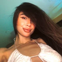 Amanda_River Adlı Modelin Avatarı