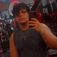Louisbugs's Profile Pic