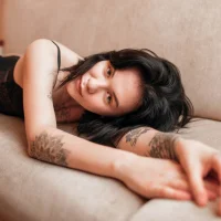Julia_Stars's Profile Pic