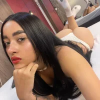 LauraBellinni's Avatar Pic