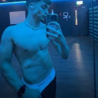 hothen20's Profile Pic