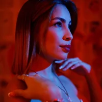 Isabel_Paris's Profile Pic