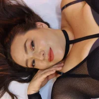 SabrinaVantress webcam model