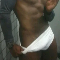 ApenasUmPretinhon Profiilikuva