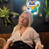 Astral_b1te avatar - live cam performer on MySuperHot