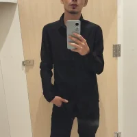 תמונת פרופיל של SkinnyWithHugeCock