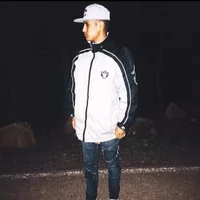 Lmv2001's Profile Pic