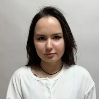 AraBlackhurst's Avatar Photo