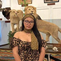 ChristineMeabon's Offline Chat Room