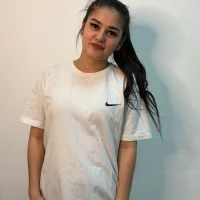PrettyyWoman's Profile Pic