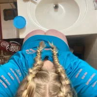 Gambar Profil Thick_mommas69