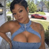 LaCaramellaChocolatia's Avatar Pic