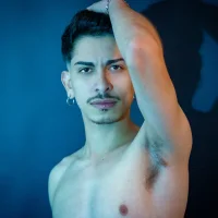 Y0urgodzeus webcam model