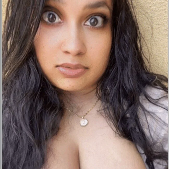 MelanieFawker's Stripchat show and profile