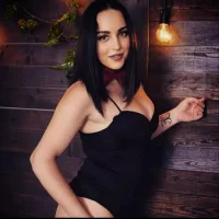 AliceStyless's Profile Pic