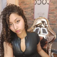 Lesly_b's Profile Pic