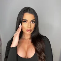 KlaraEliz's Avatar Pic