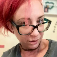 Kr1ssyl0v3m00nsh1n3's Avatar Photo