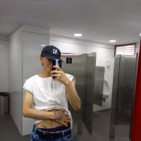 manuelvd's Profile Pic