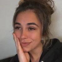 avalovespell's Profile Pic