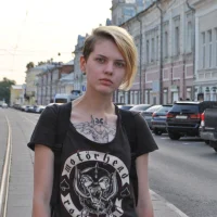 stacey_hot_01