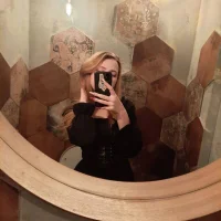 Профилна снимка на KarenNash