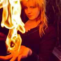 _Empress_Ember's Foto Profil