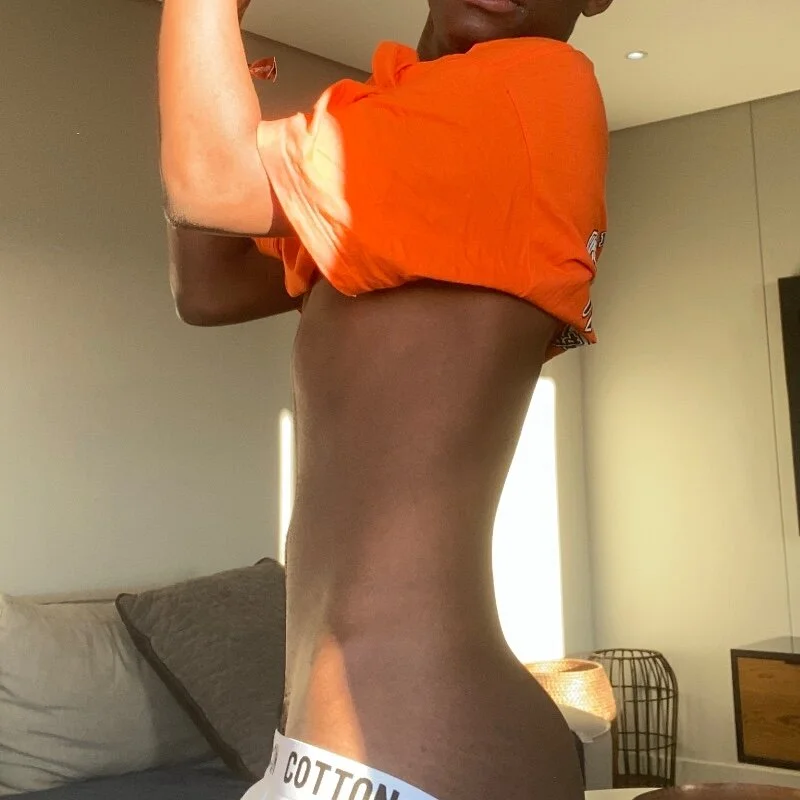 roro_thehoe profile photo