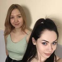 KeeleyCynthia Φωτ, Προφίλ