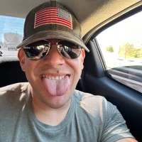 ants_universe's Profile Pic