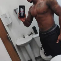 Pretuz's Profile Pic