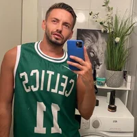 hotline909090's Profile Pic