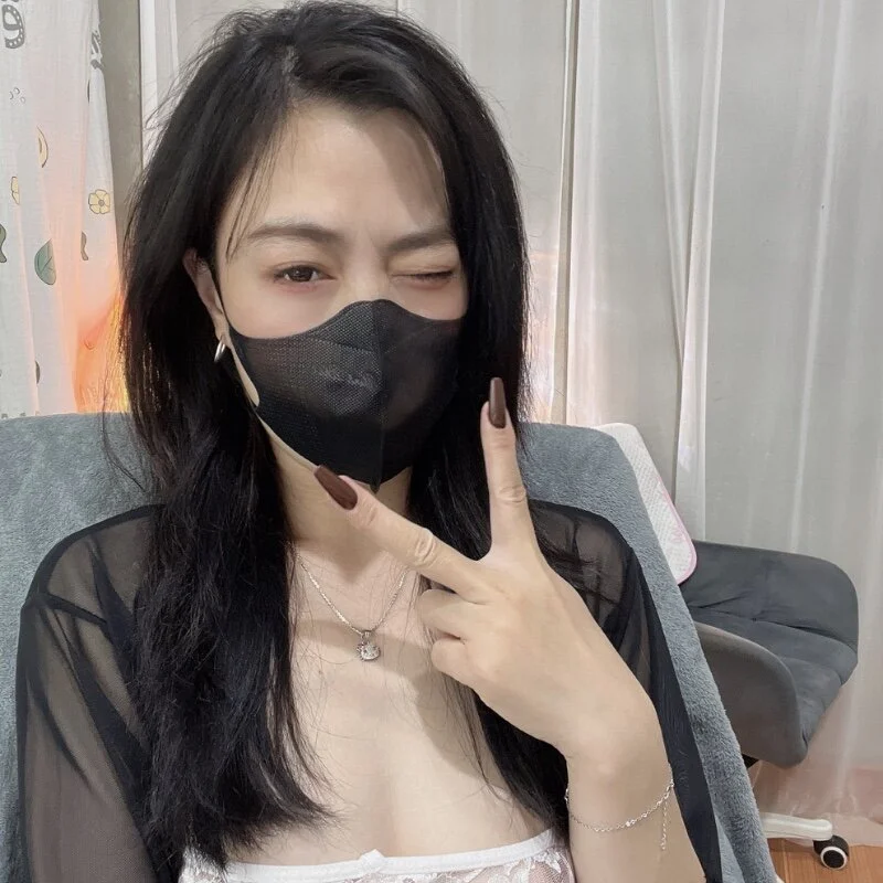 _Xuka_ live cam profile