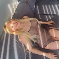 EmilyNinfetinha webcam