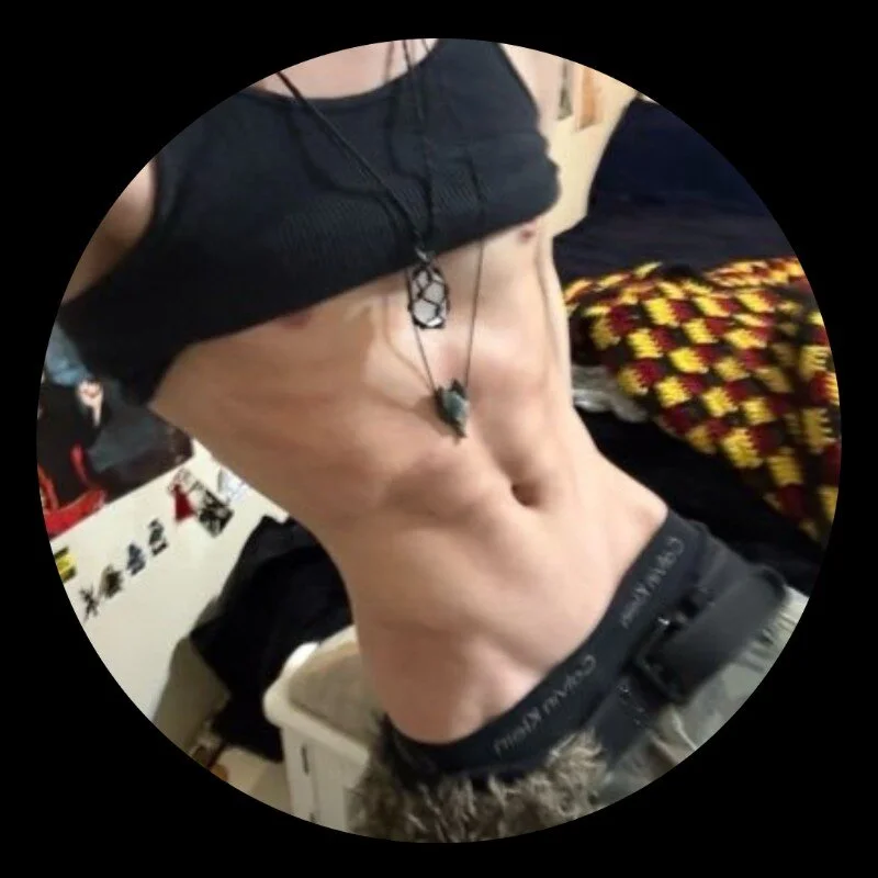thichsucbantinh profile photo