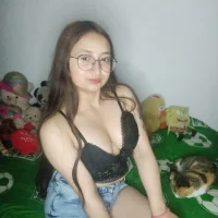 Hana_Moore's Profile Pic