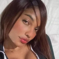 Sasha_Roberts's Profile Pic