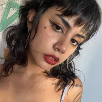 MirandaDoll's Avatar Pic