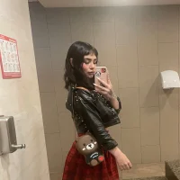 Stephany_Rousel's Profile Pic