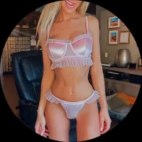 tinychanellove_'s Profile Pic