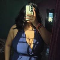 Dolly_5's Profile Pic