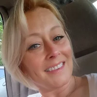 Strawberri0616's Profile Pic